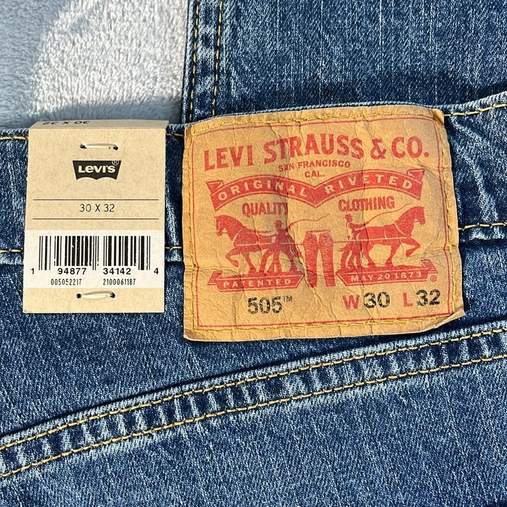 Levis nwt classic